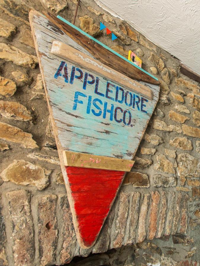 Catboat Cottage Appledore Buitenkant foto